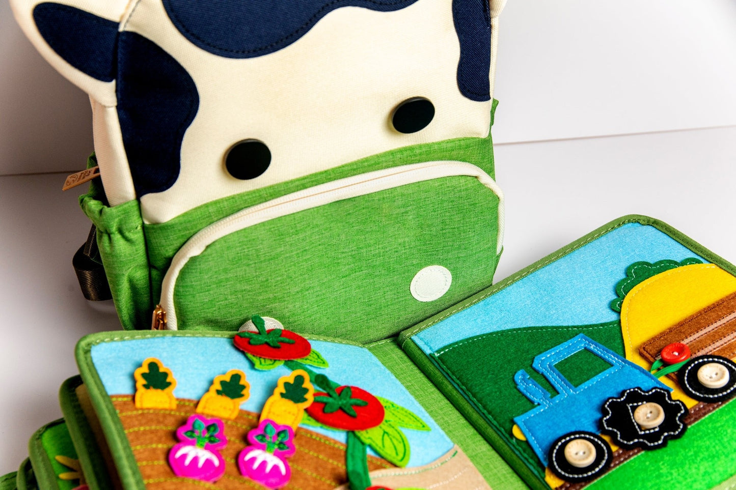 Busy Farm Book