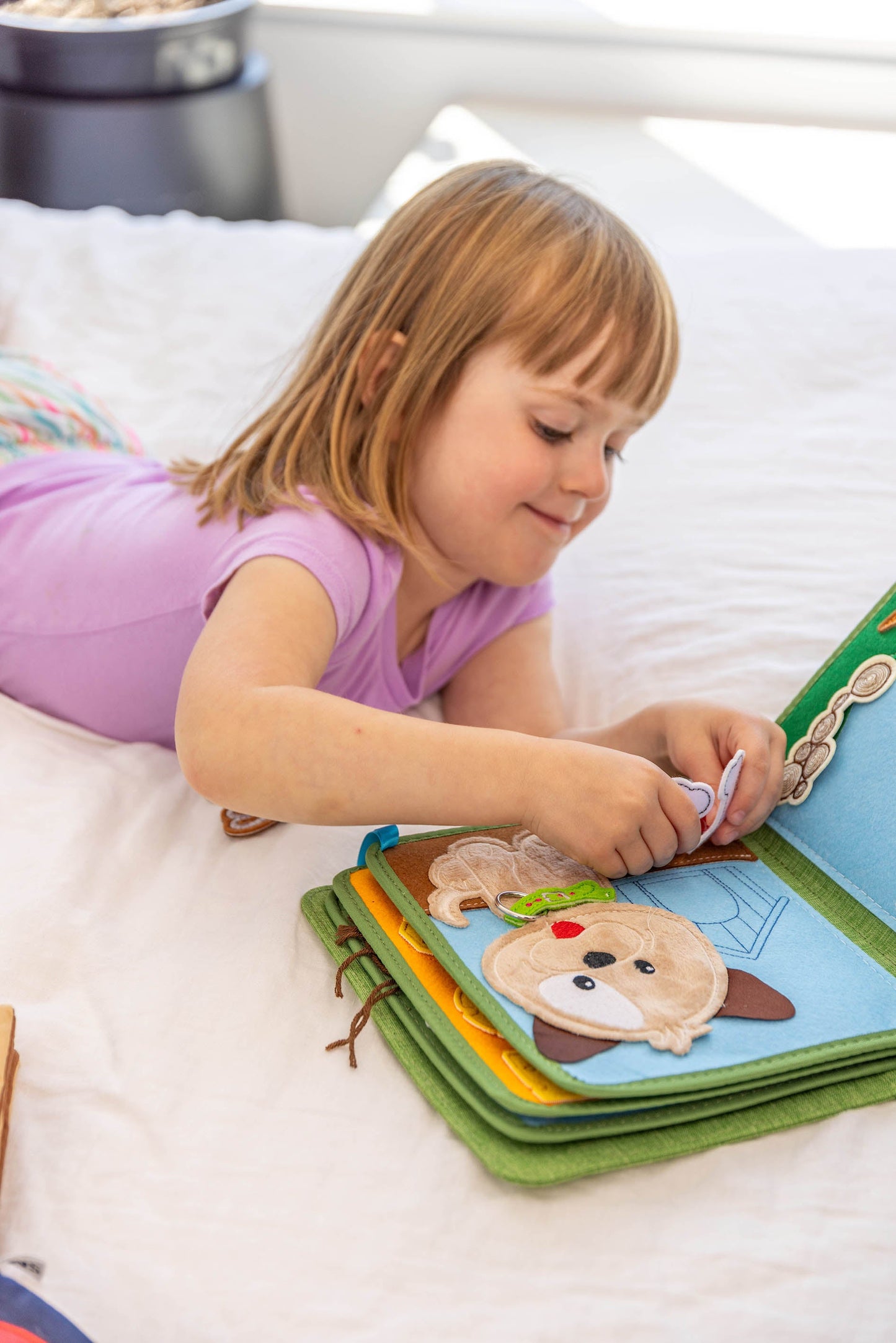 Busy Farm Book