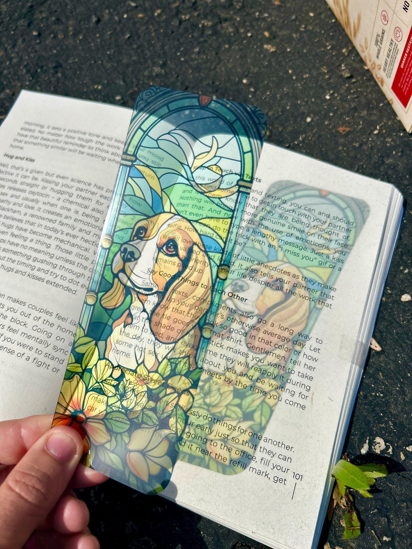 Beautiful Beagle Dog Bookmark – Adorable Dog Lover Gift, Stained Glass Beagle Art, Perfect Accessory for Bookworms