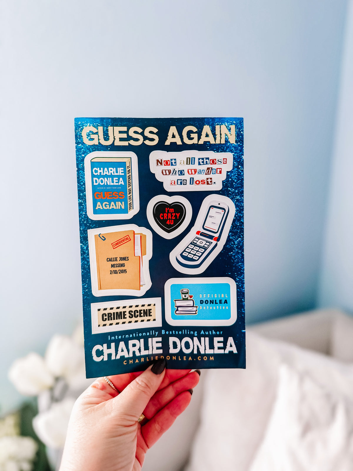 Guess Again: Deluxe Stenciled Edges by Charlie Donlea + Free Gift