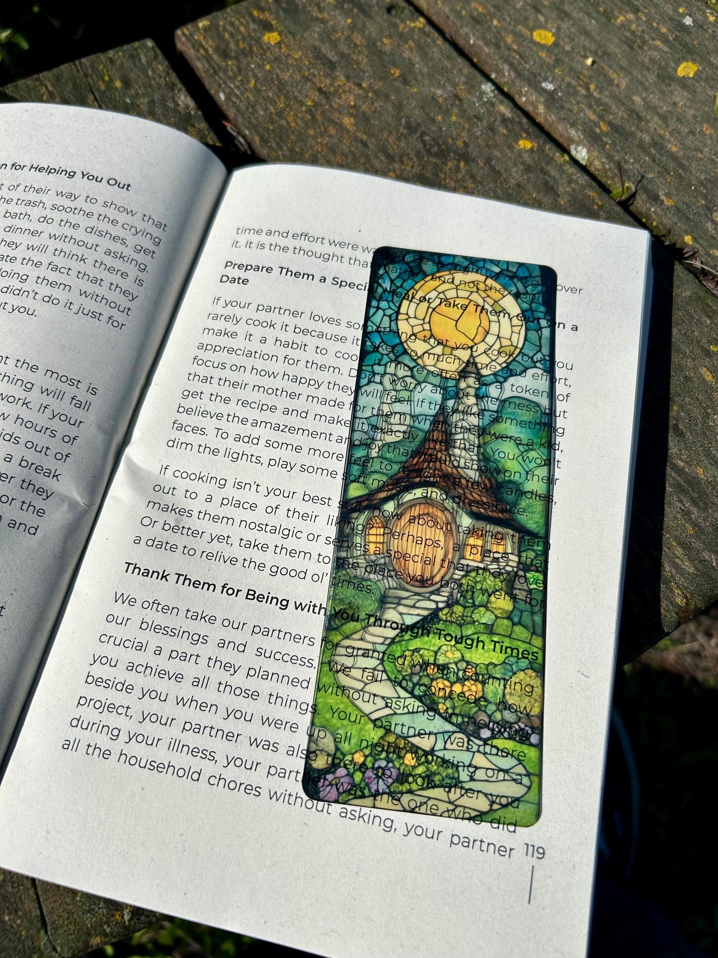Hobbit Home Bookmark - Handcrafted Fantasy Design - Unique Book Marker - Perfect Gift for Hobbit Fans & Book Lovers"