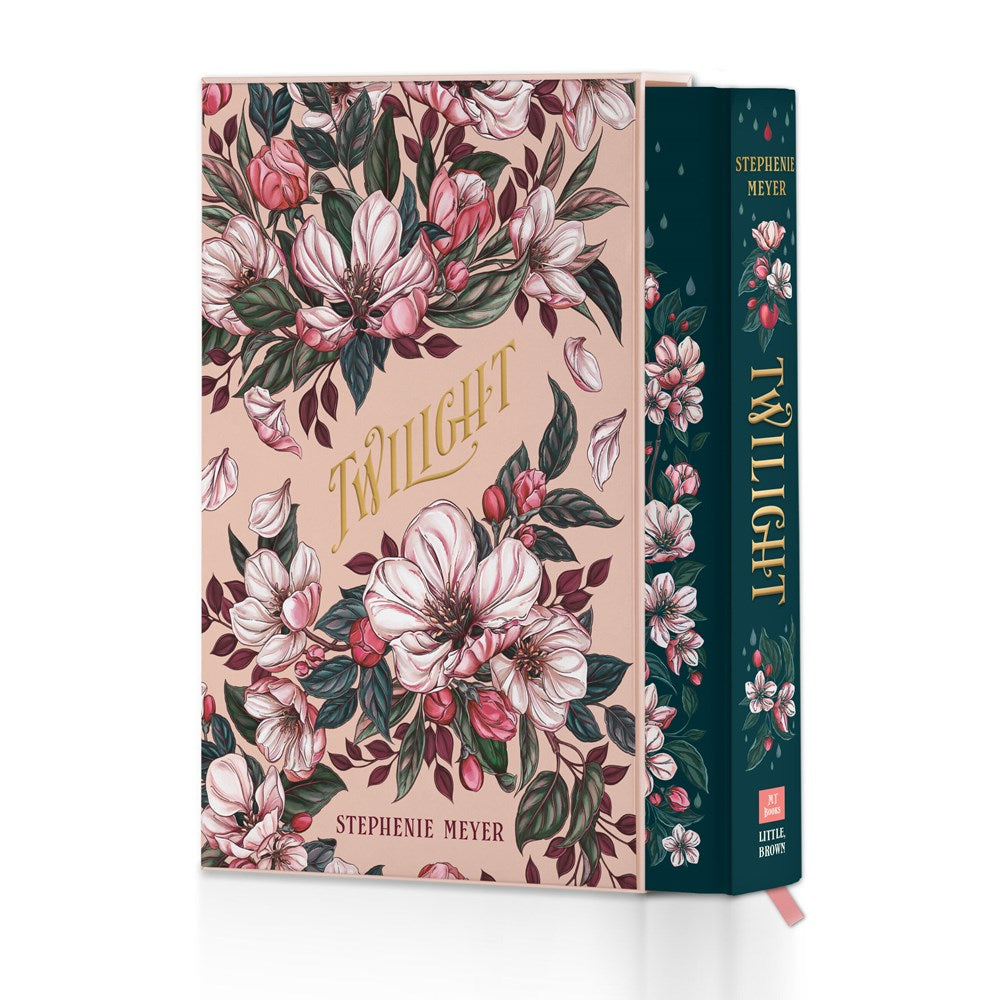 Pre-order: Twilight: Deluxe Collector’s Edition (The Twilight Saga) by Stephenie Meyer