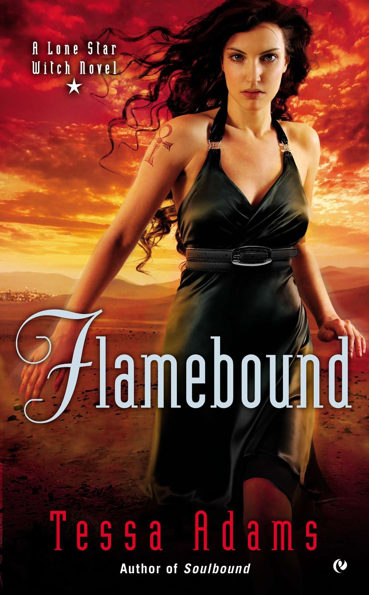 Flamebound - A Lone Star Witch Novel (A Lone Star Witch Novel) (Book:2)