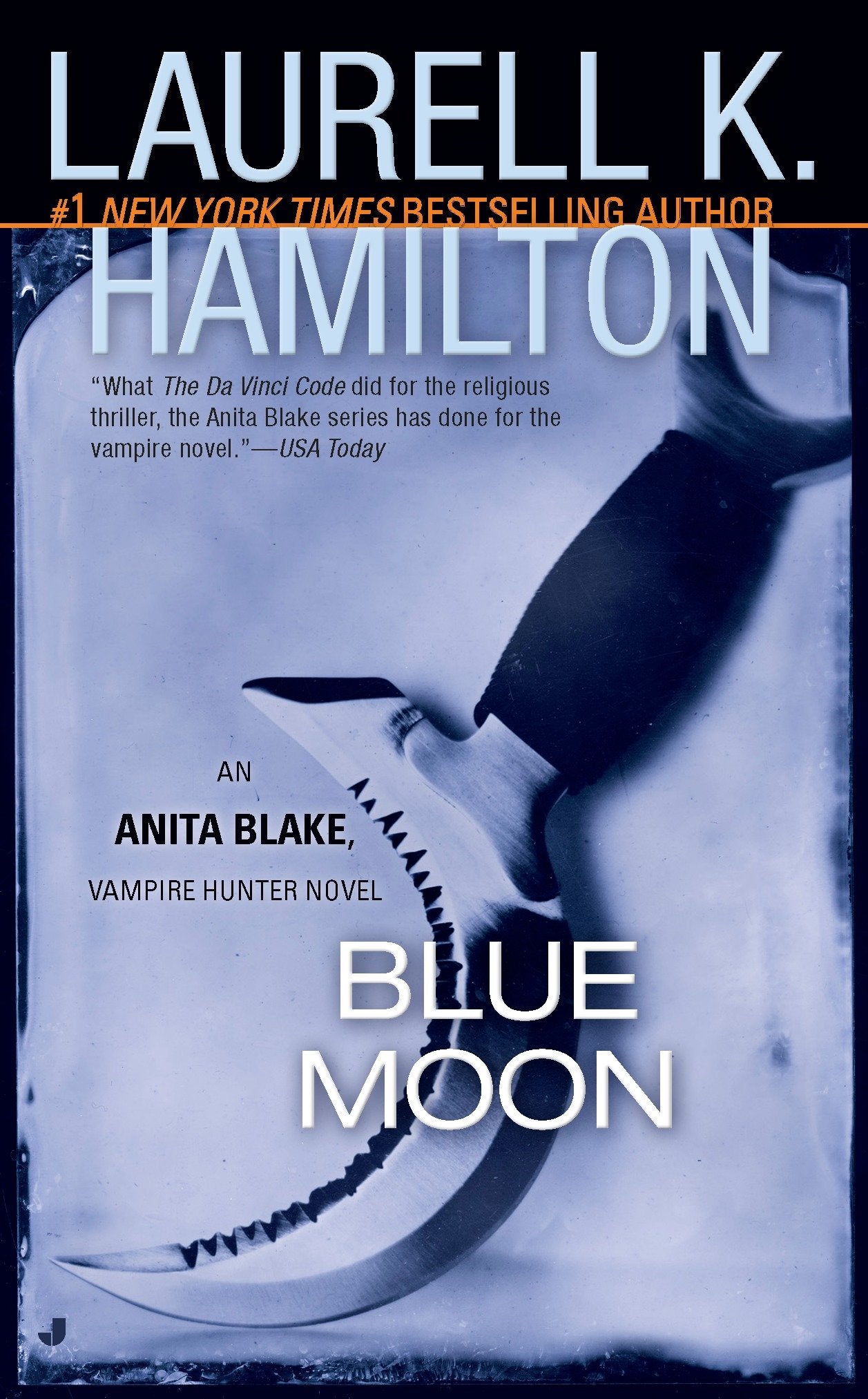 Blue Moon - An Anita Blake, Vampire Hunter Novel (Anita Blake, Vampire Hunter) (Book:8)
