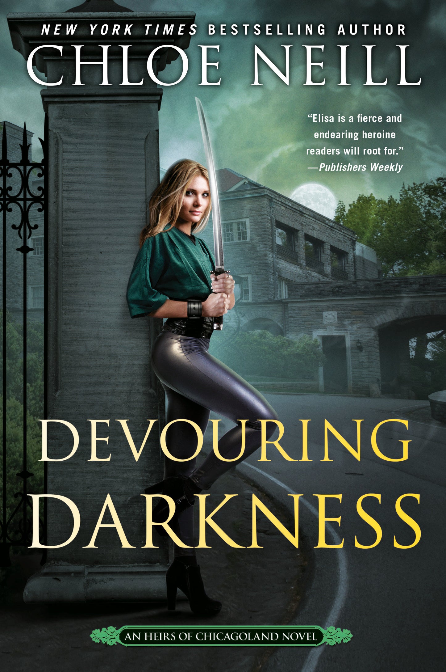 Devouring Darkness (An Heirs of Chicagoland Novel) (Book:4)