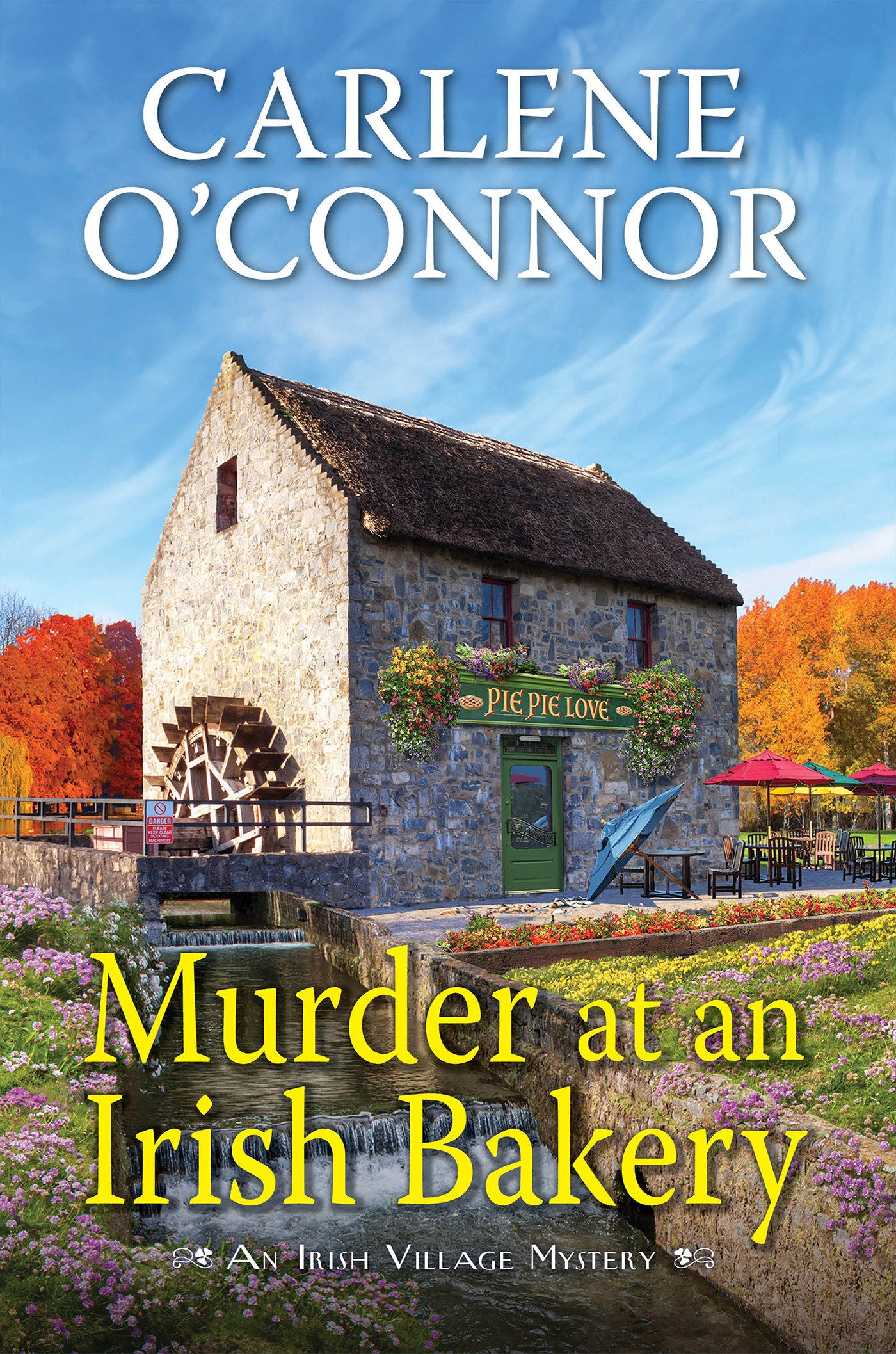 Murder at an Irish Bakery - An Enchanting Irish Mystery (An Irish Village Mystery) (Book:9)