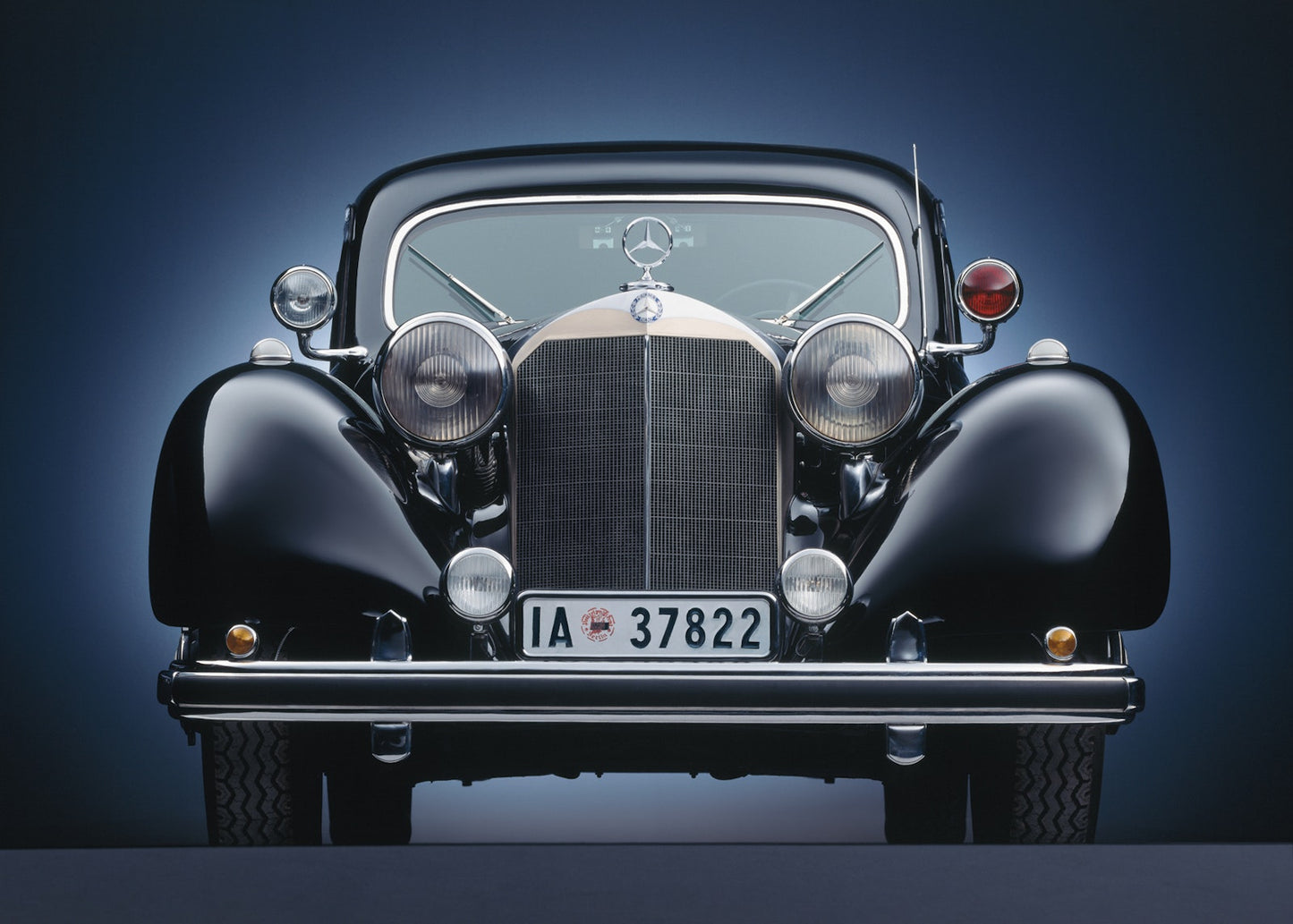 Black Beauties: Iconic Cars