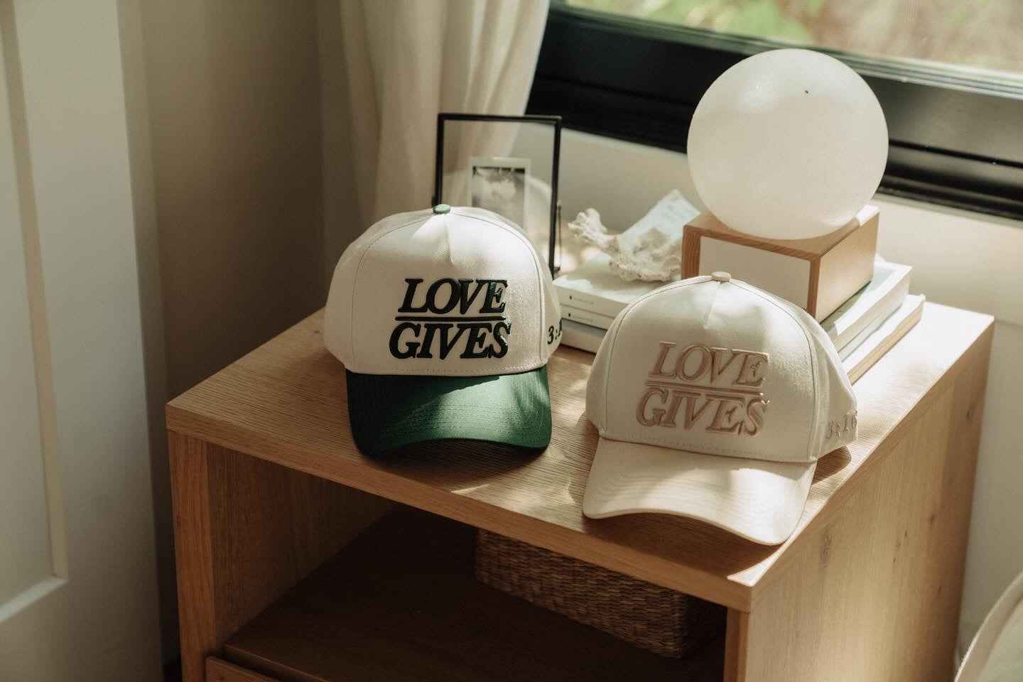 LOVE GIVES hat