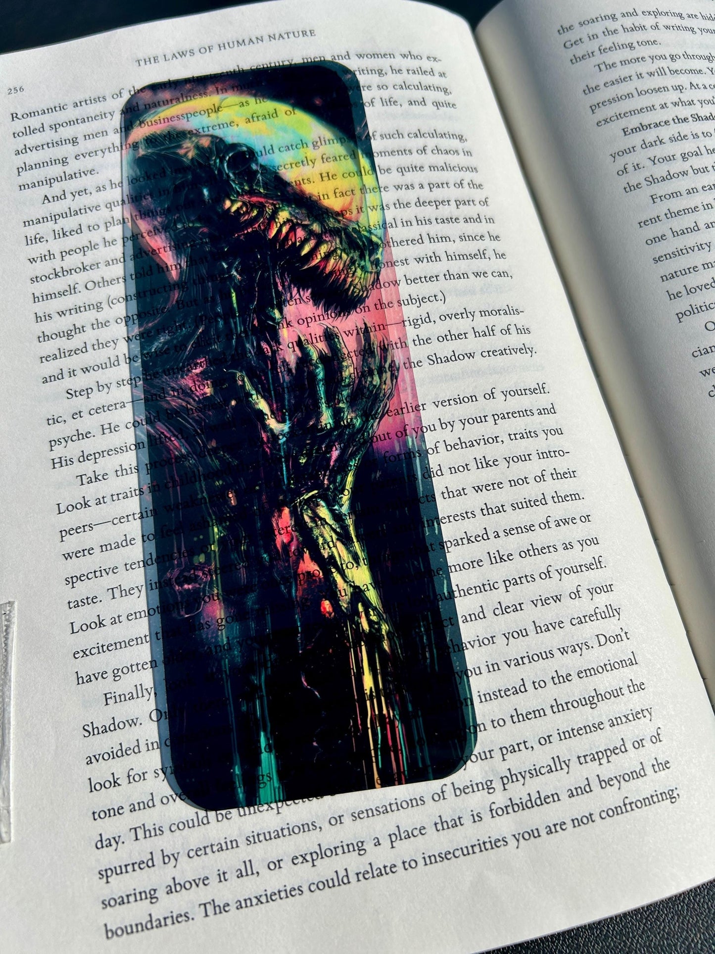 Black Light Alien Bookmark – Psychedelic Sci-Fi Horror Drip Art for Book Lovers & Space Fans