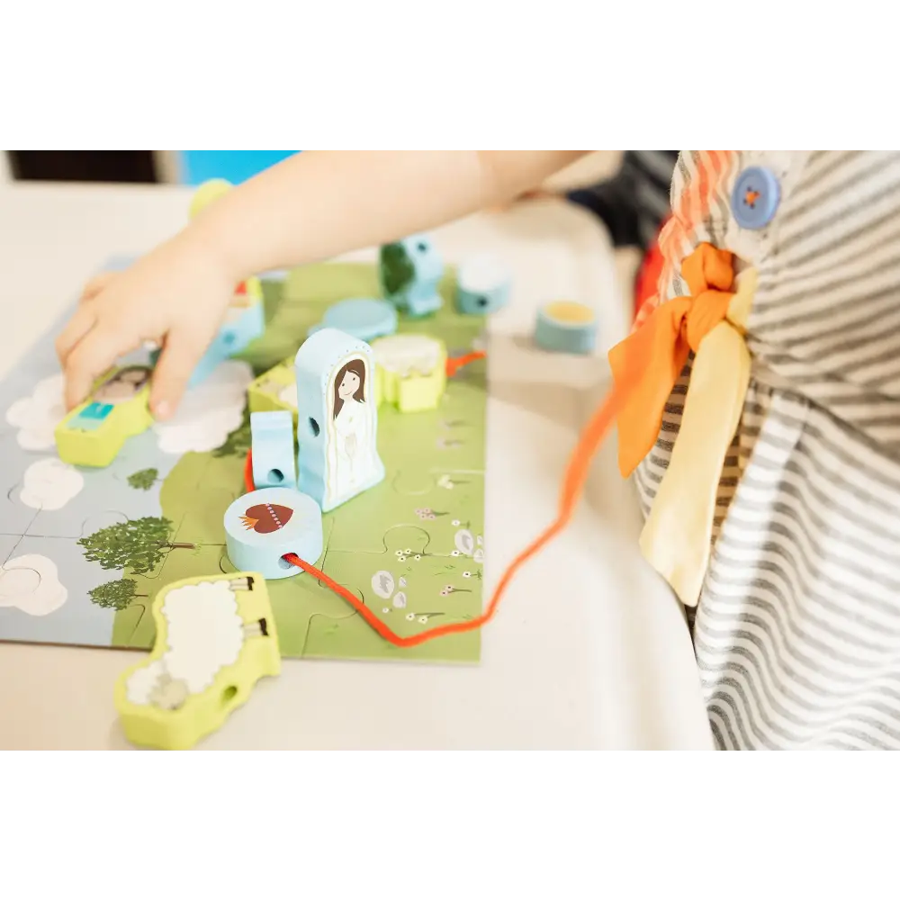 Fatima Lacing Set Toys & Games
