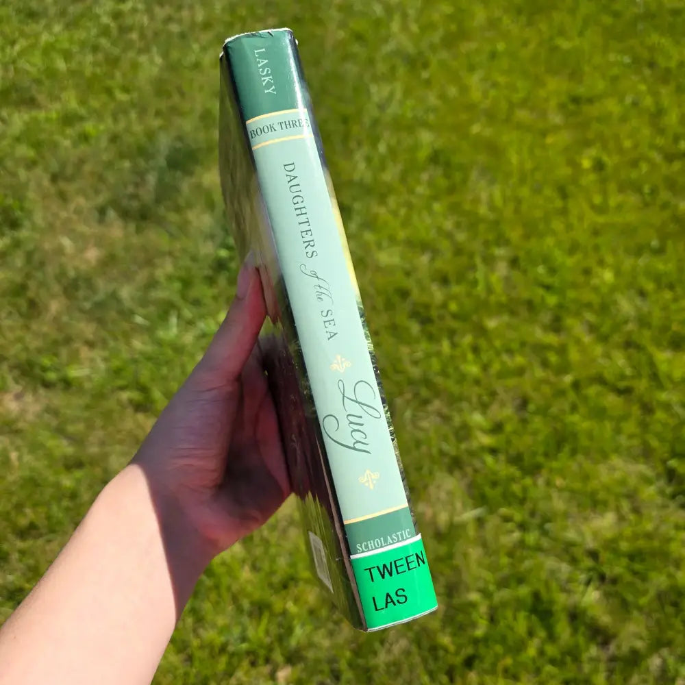 Lucy (Daughters of the Sea Series) by Kathryn Lasky - Books