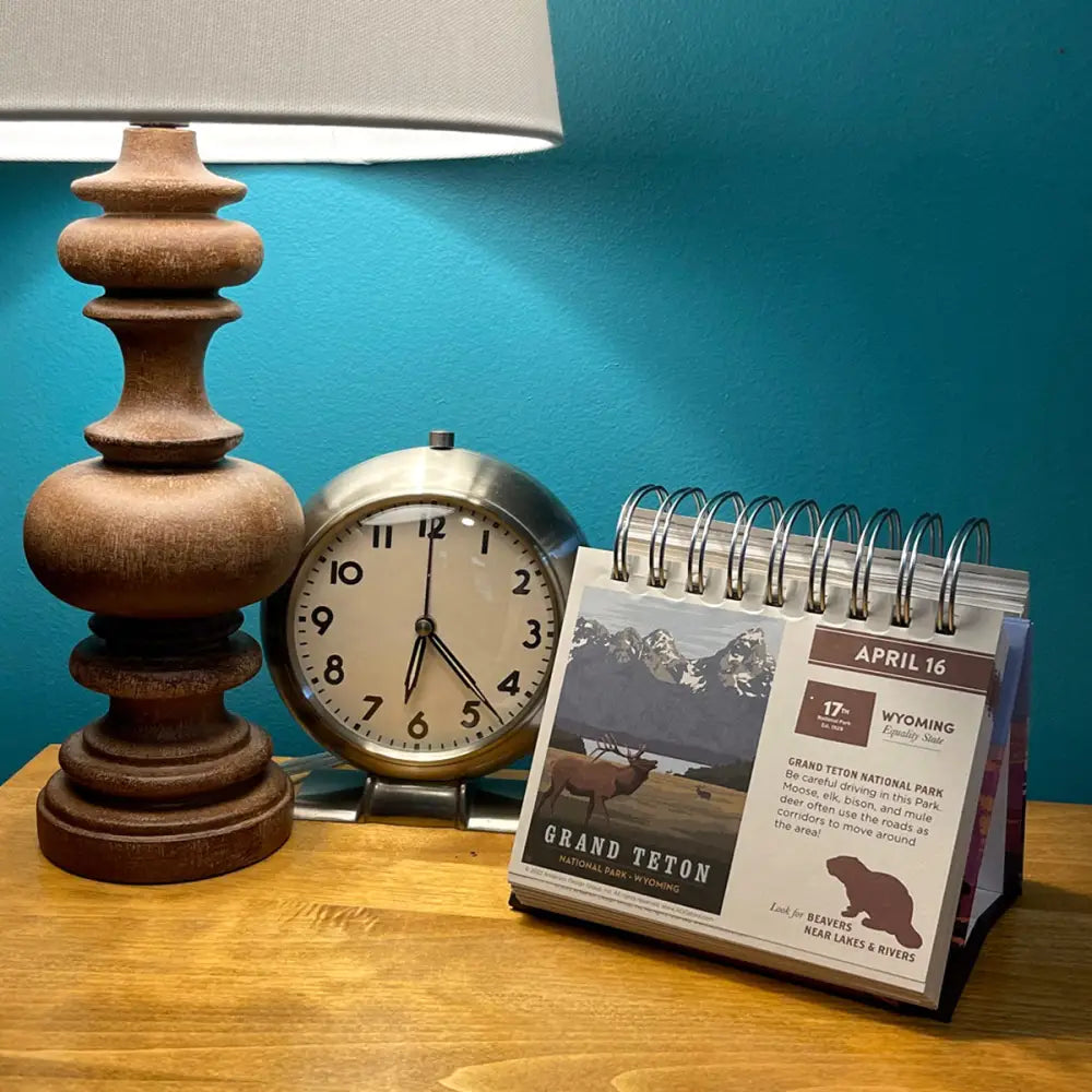 365 Day Desktop Flip Calendar: National Parks (Best Seller!) Books and Gifts