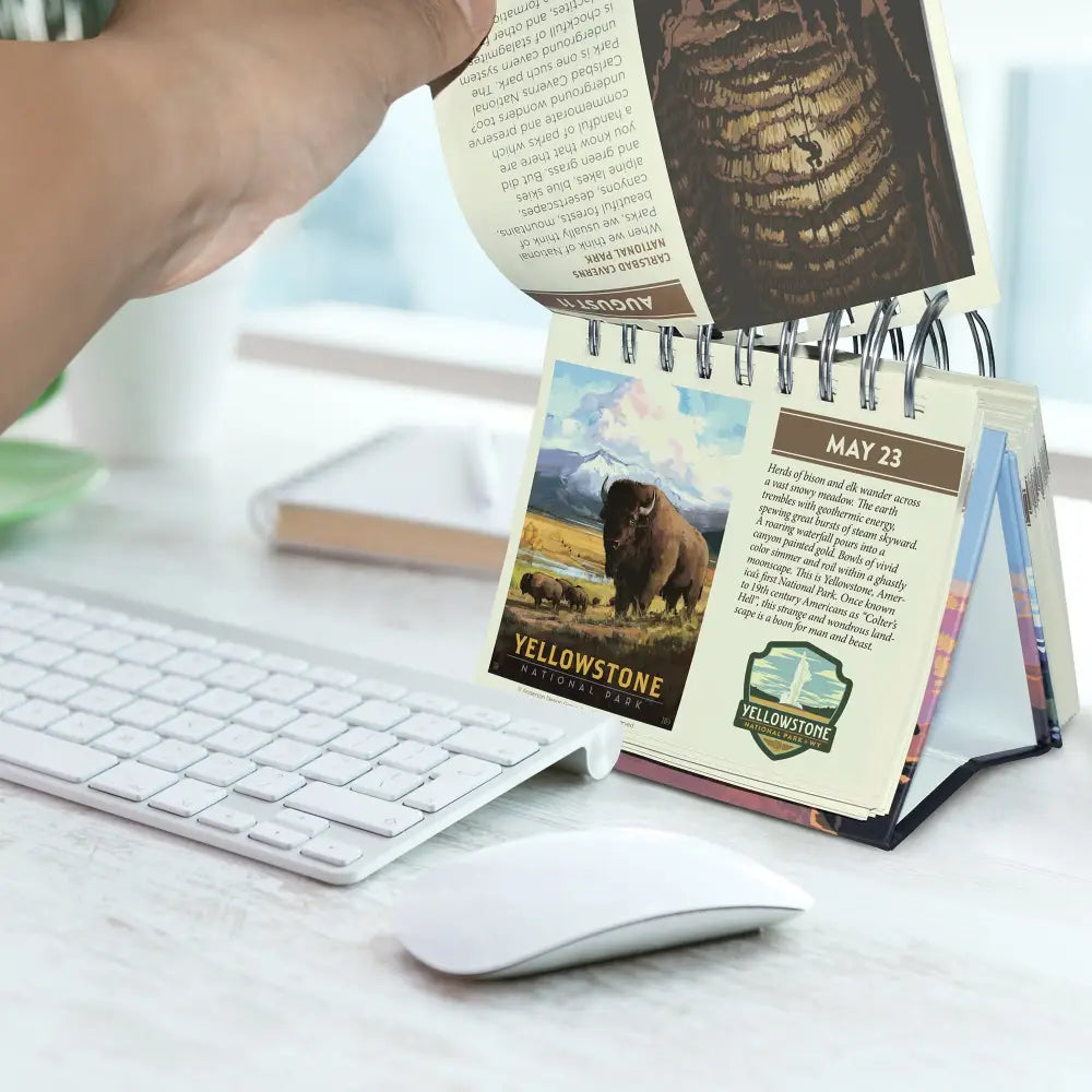365 Day Desktop Flip Calendar: National Parks (Best Seller!) Books and Gifts