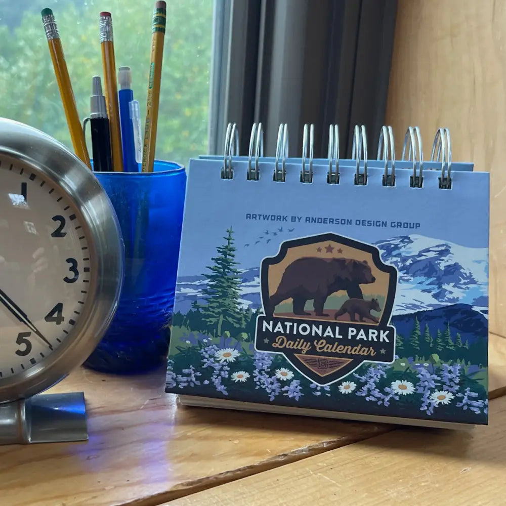 365 Day Desktop Flip Calendar: National Parks (Best Seller!) Books and Gifts