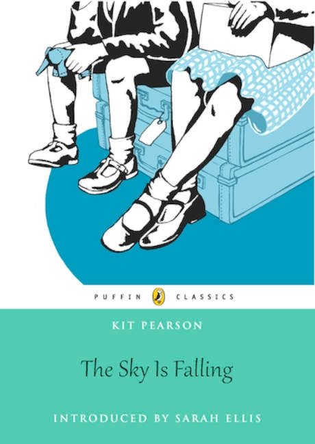 The Sky Is Falling - Puffin Classics Edition (The Guests of War)