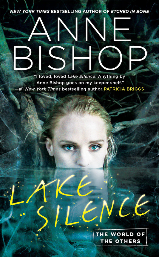 Lake Silence (World of the Others, The) (Book:1)
