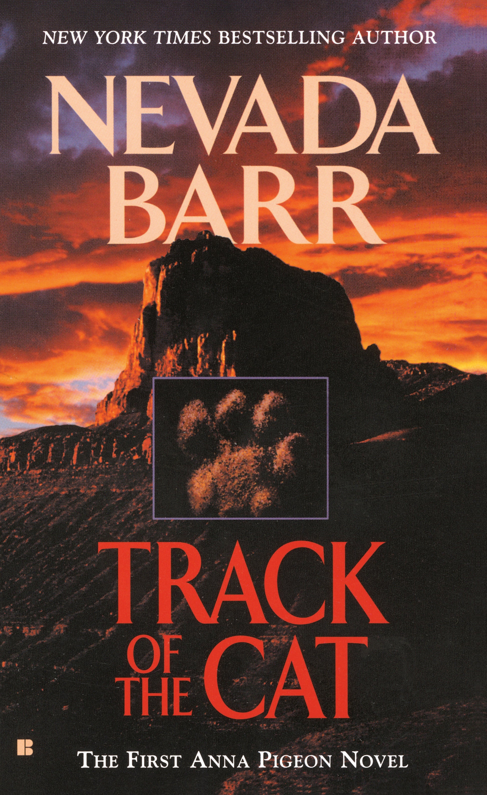 Track of the Cat (An Anna Pigeon Novel) (Book:1)
