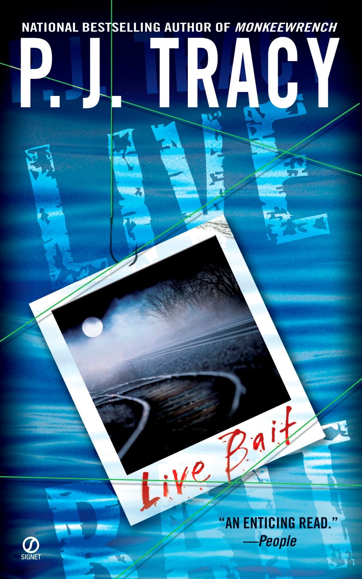 Live Bait (A Monkeewrench Novel) (Book:2)