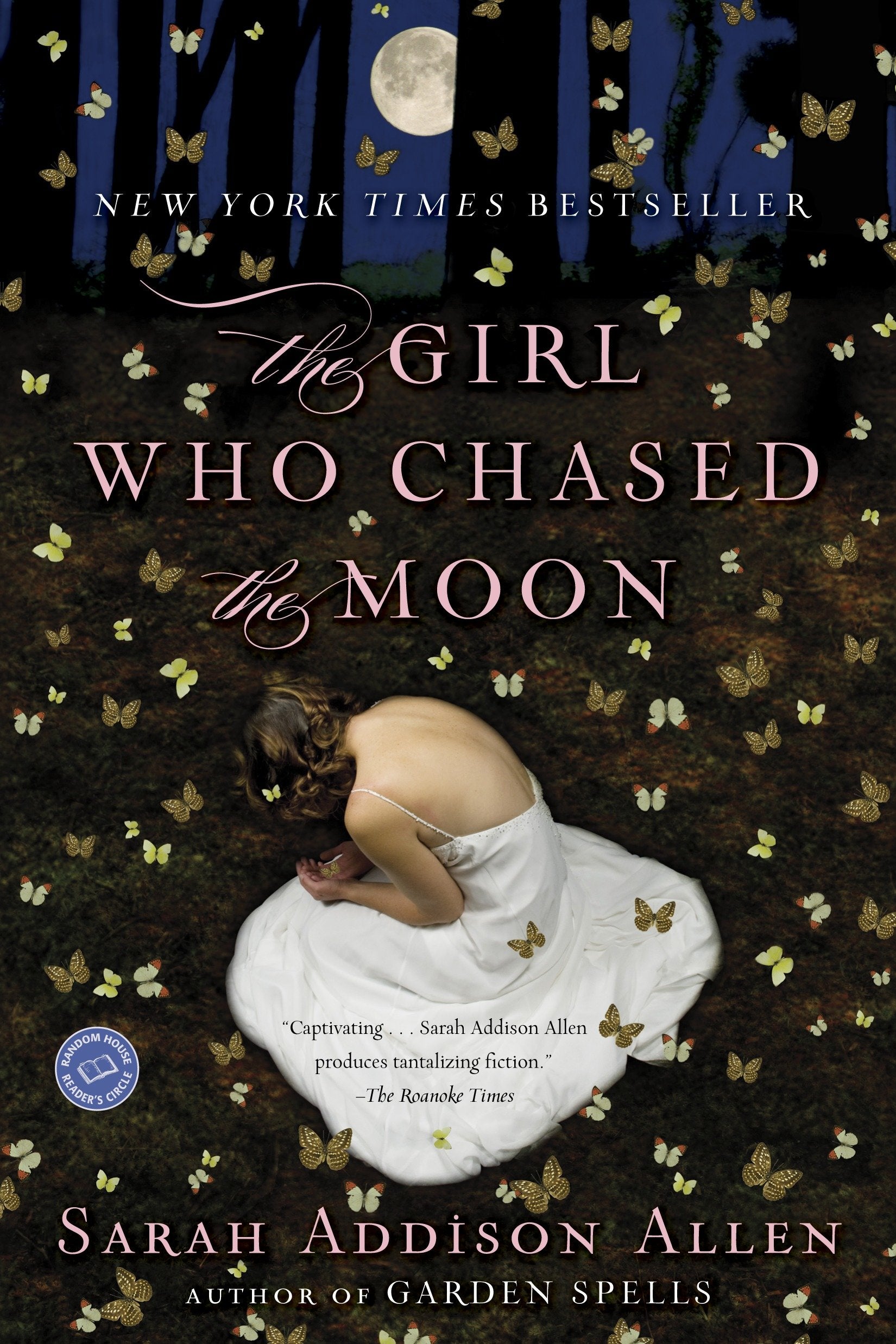 The Girl Who Chased the Moon - A Novel
