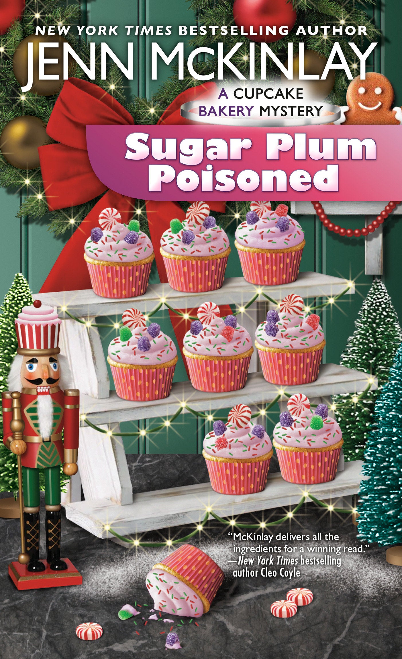 Sugar Plum Poisoned (Cupcake Bakery Mystery) (Book:15)