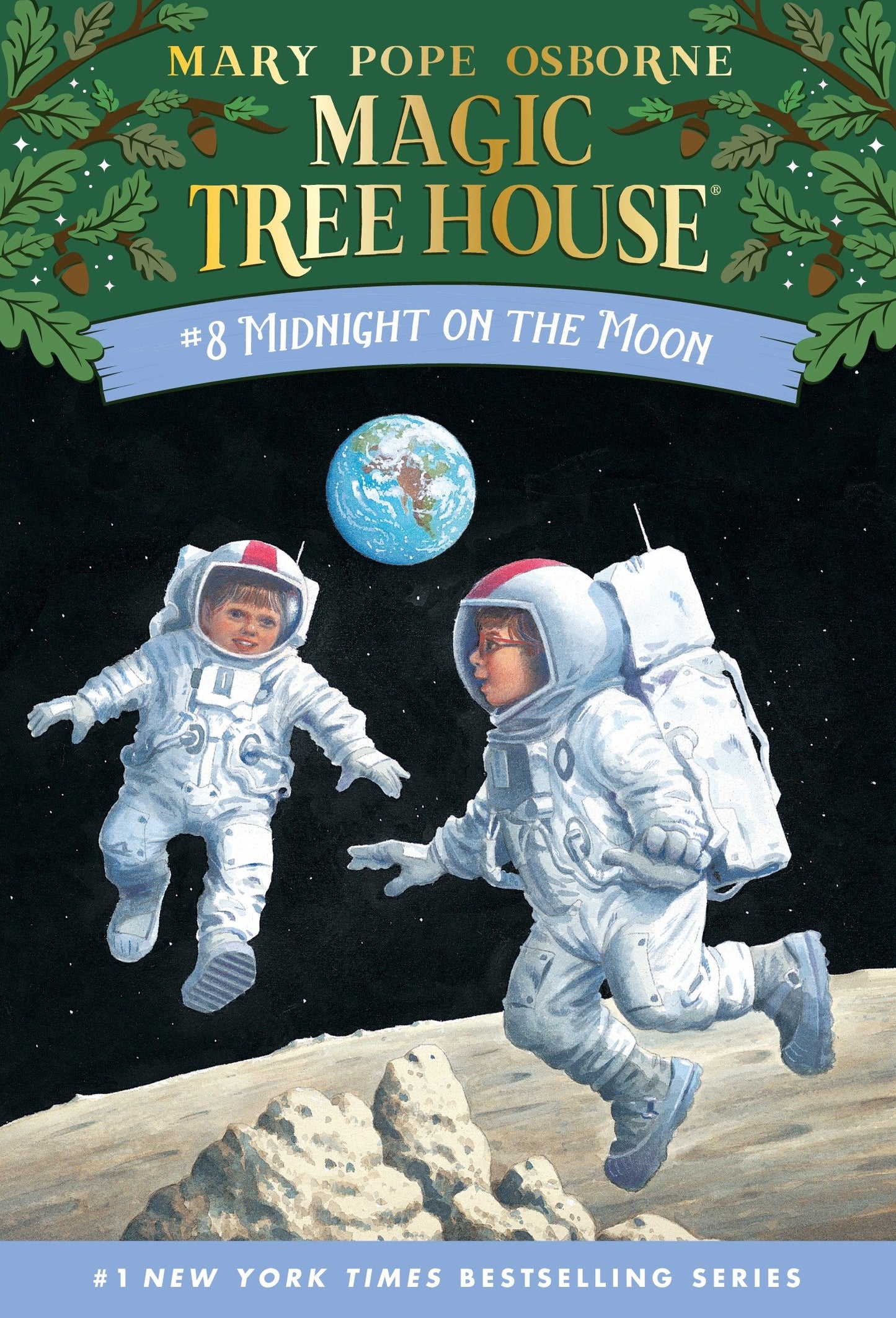 Midnight on the Moon (Magic Tree House) (Book:8)