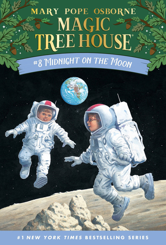 Midnight on the Moon (Magic Tree House) (Book:8)