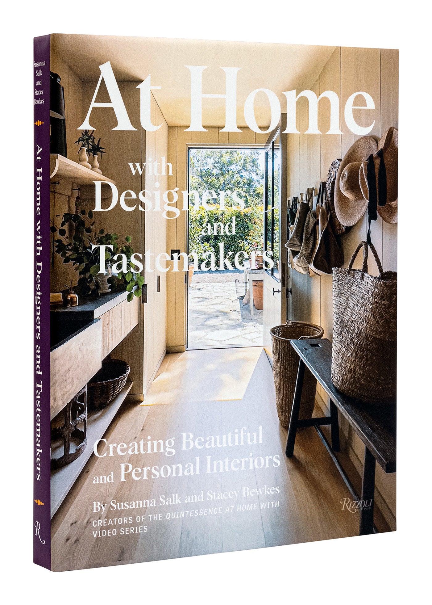 At Home with Designers and Tastemakers - Creating Beautiful and Personal Interiors