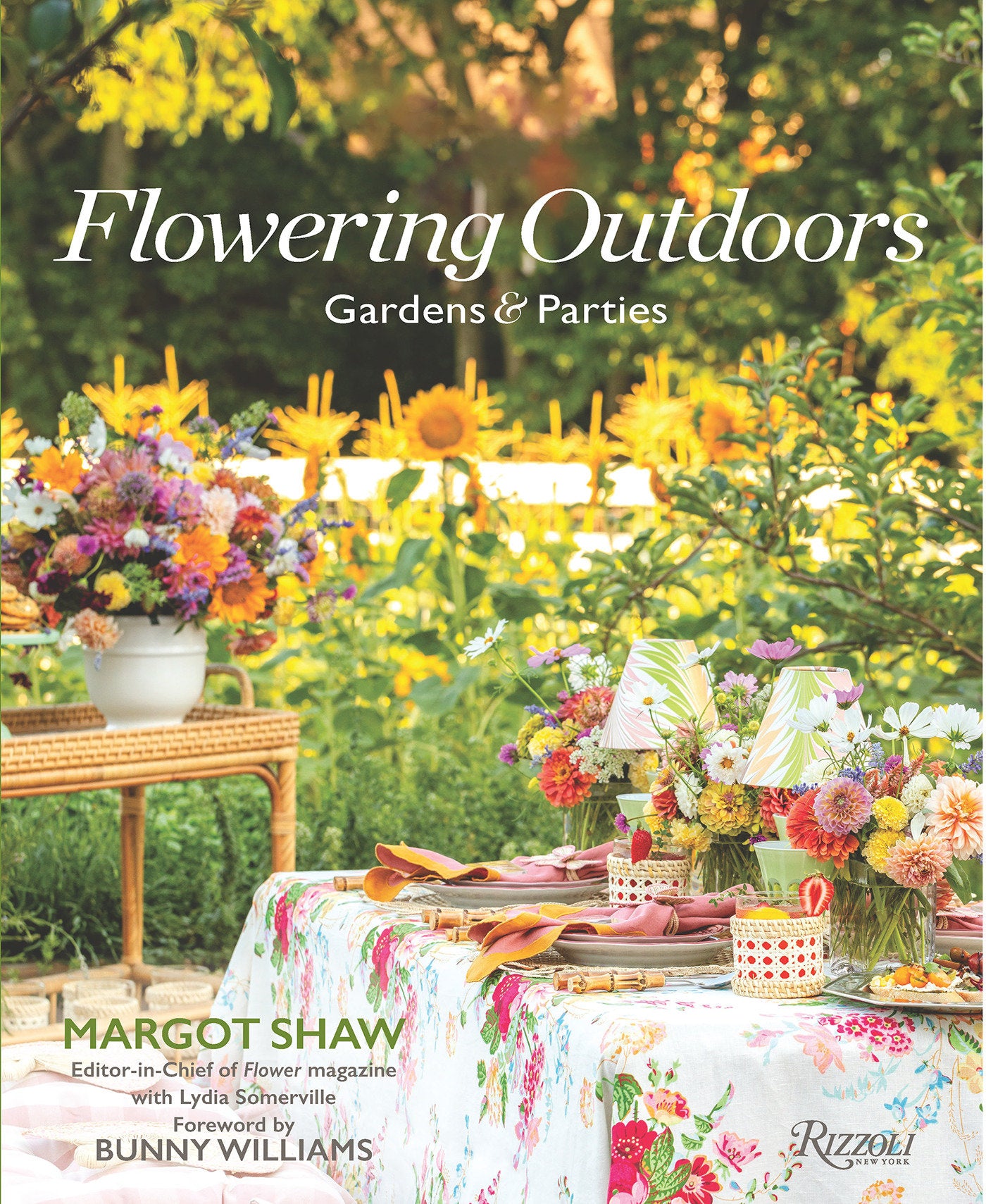 Flowering Outdoors - Gardens & Parties: Inspiring Floral Touches for Outside Spaces and Entertaining