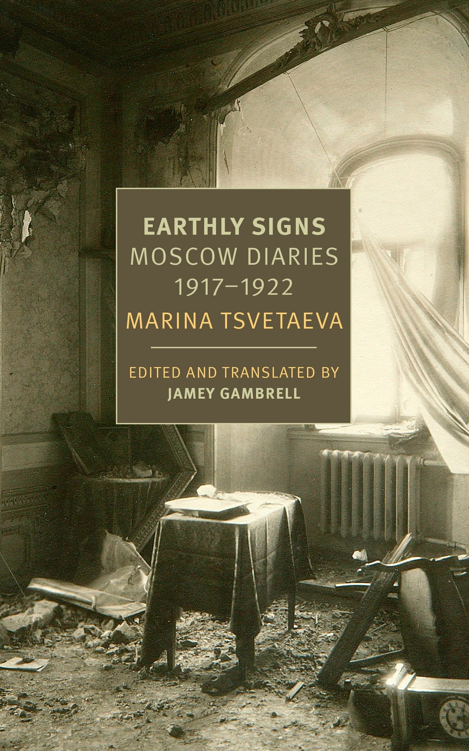 Earthly Signs - Moscow Diaries, 1917-1922