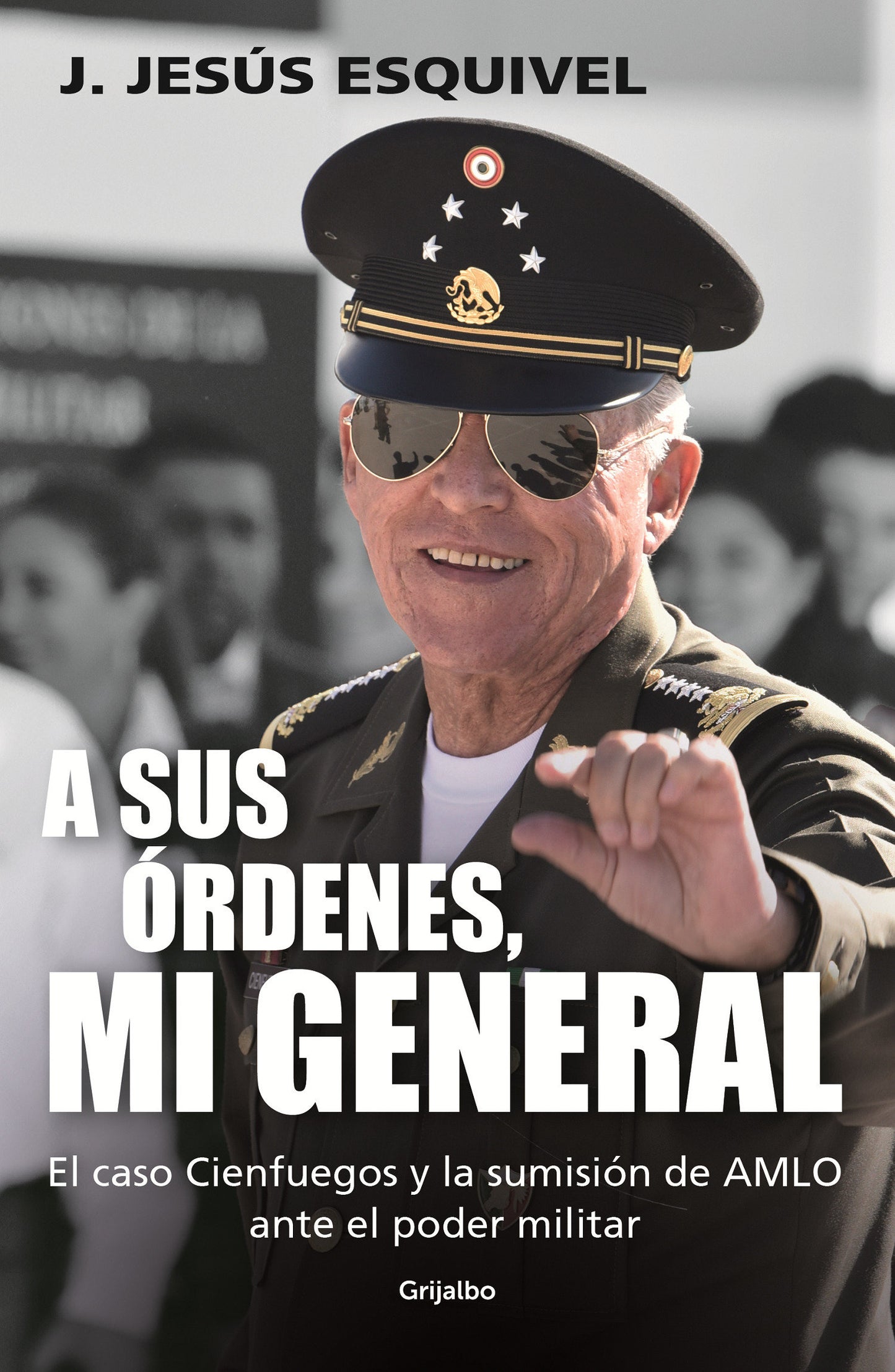 A sus �rdenes, mi general / On Your Command, General