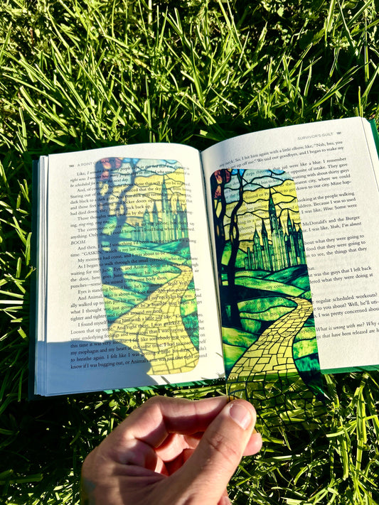 Wizard of Oz Bookmark – Handmade Oz Bookmark, Dorothy and Toto, Classic Movie Gift, Fantasy Book Lover Bookmark, Wizard of Oz Collectible