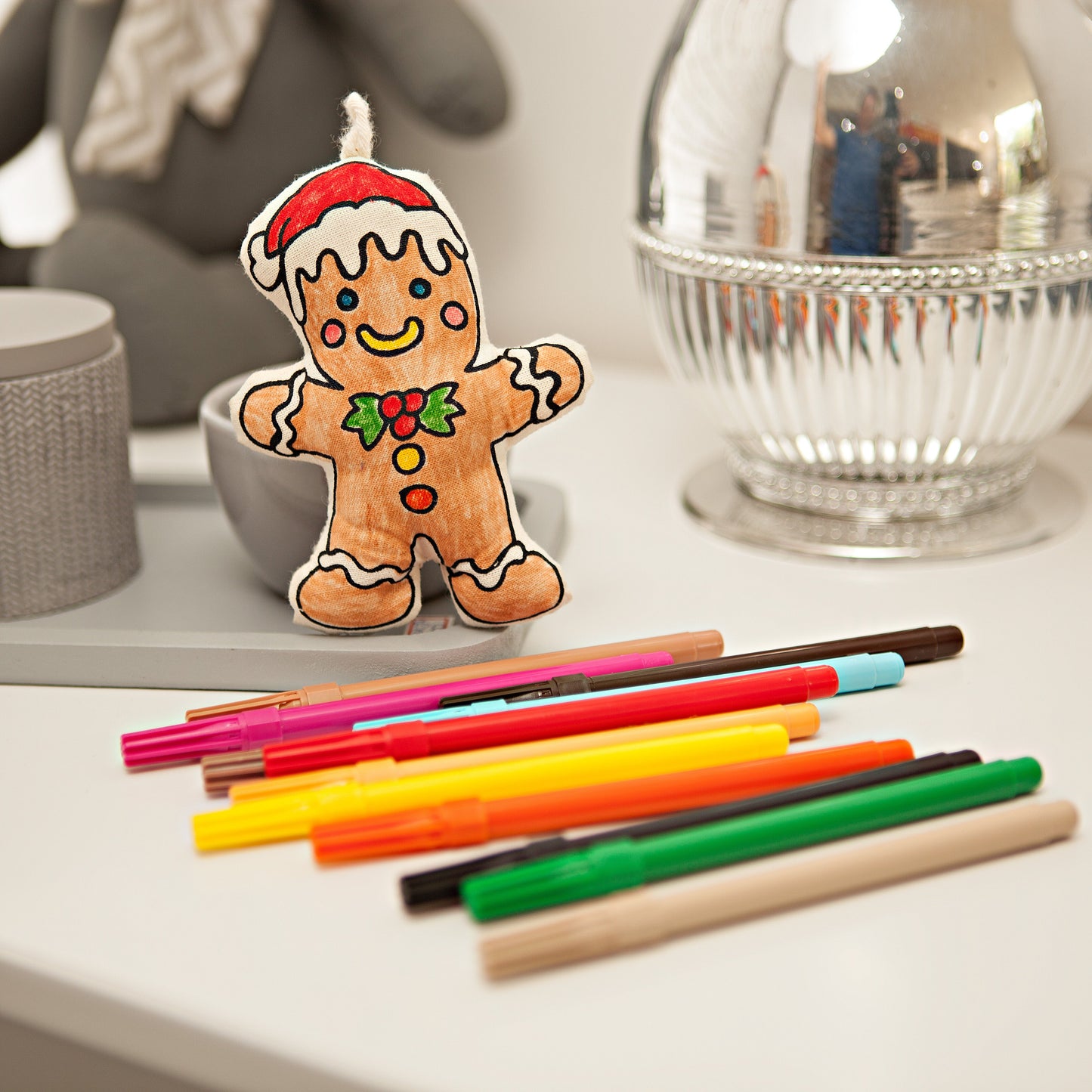 Kiboo Kids - Christmas Ornaments Duo - Gingerbread Man and Snowman Coloring Set