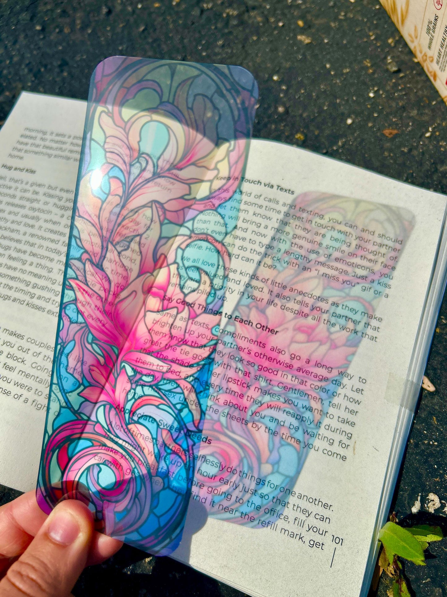 Elegant Flower Blossom Bookmark – Floral Stained Glass Art, Nature-Inspired Gift for Book Lovers