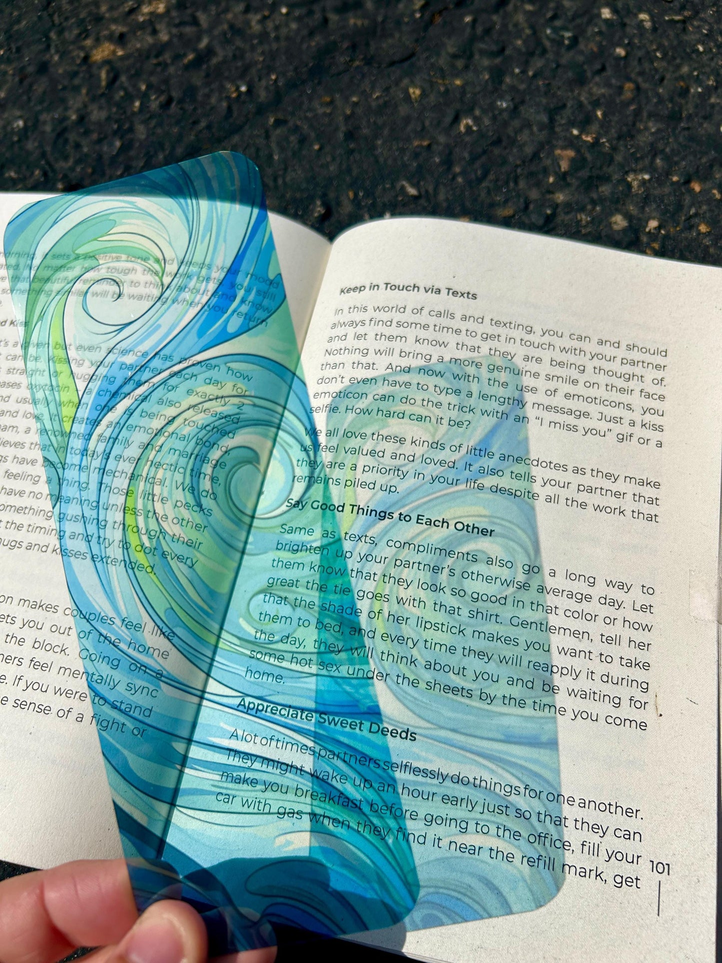 Abstract Ocean Wave Bookmark – Vibrant Beach-Inspired Art, Coastal Design, Unique Ocean Lover Gift, Perfect for Bookworms