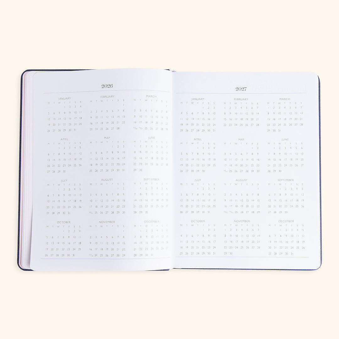 momAgenda Desktop 12-Month Planner 2026