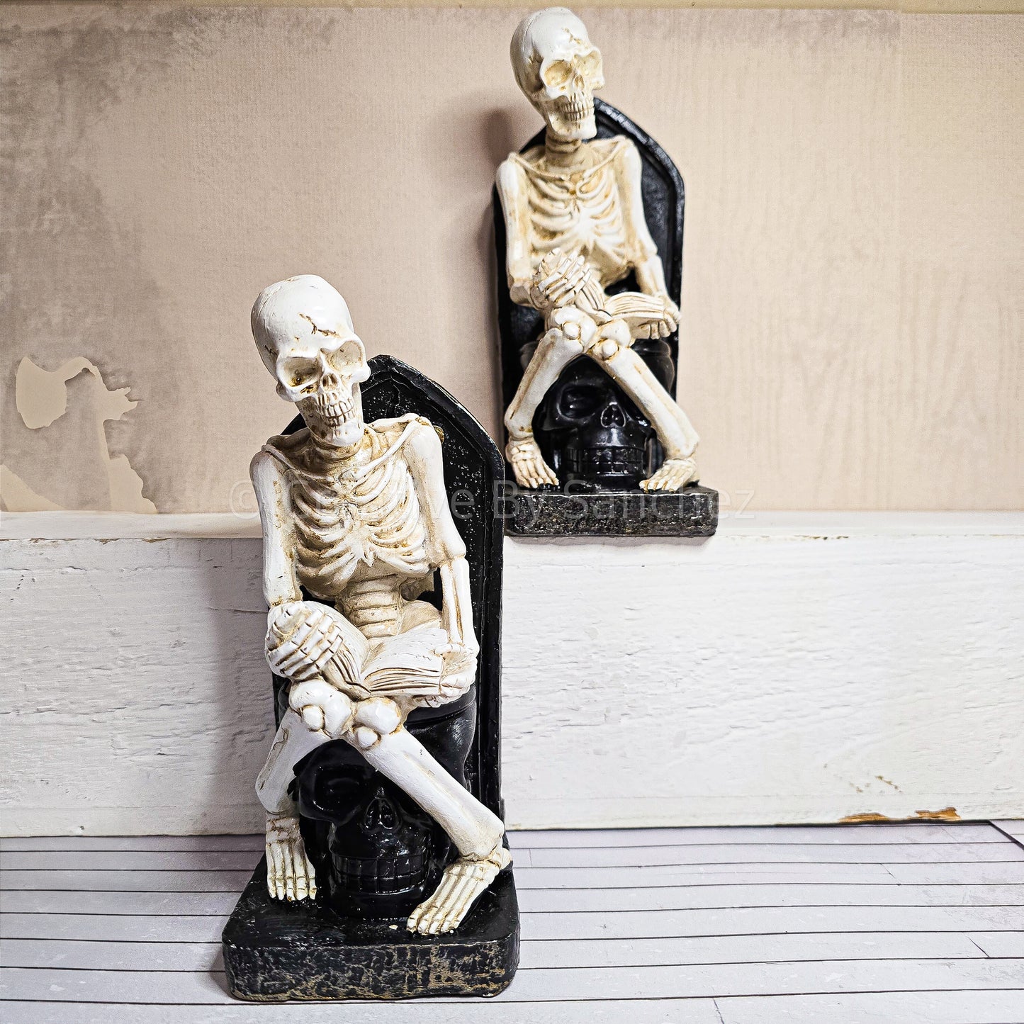 Reading Skeleton Decor - Creative By Sanchez