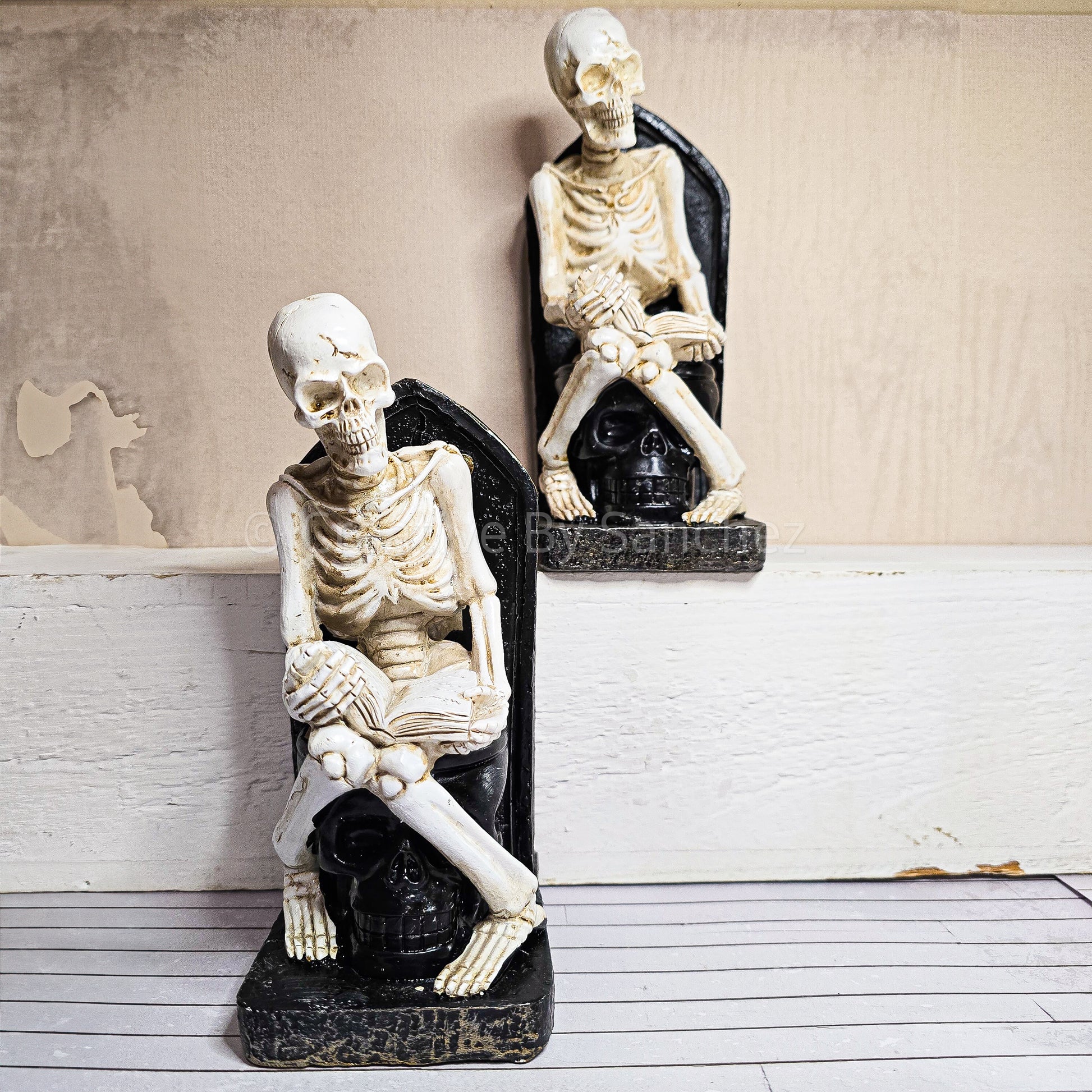 Reading Skeleton Decor - Creative By Sanchez