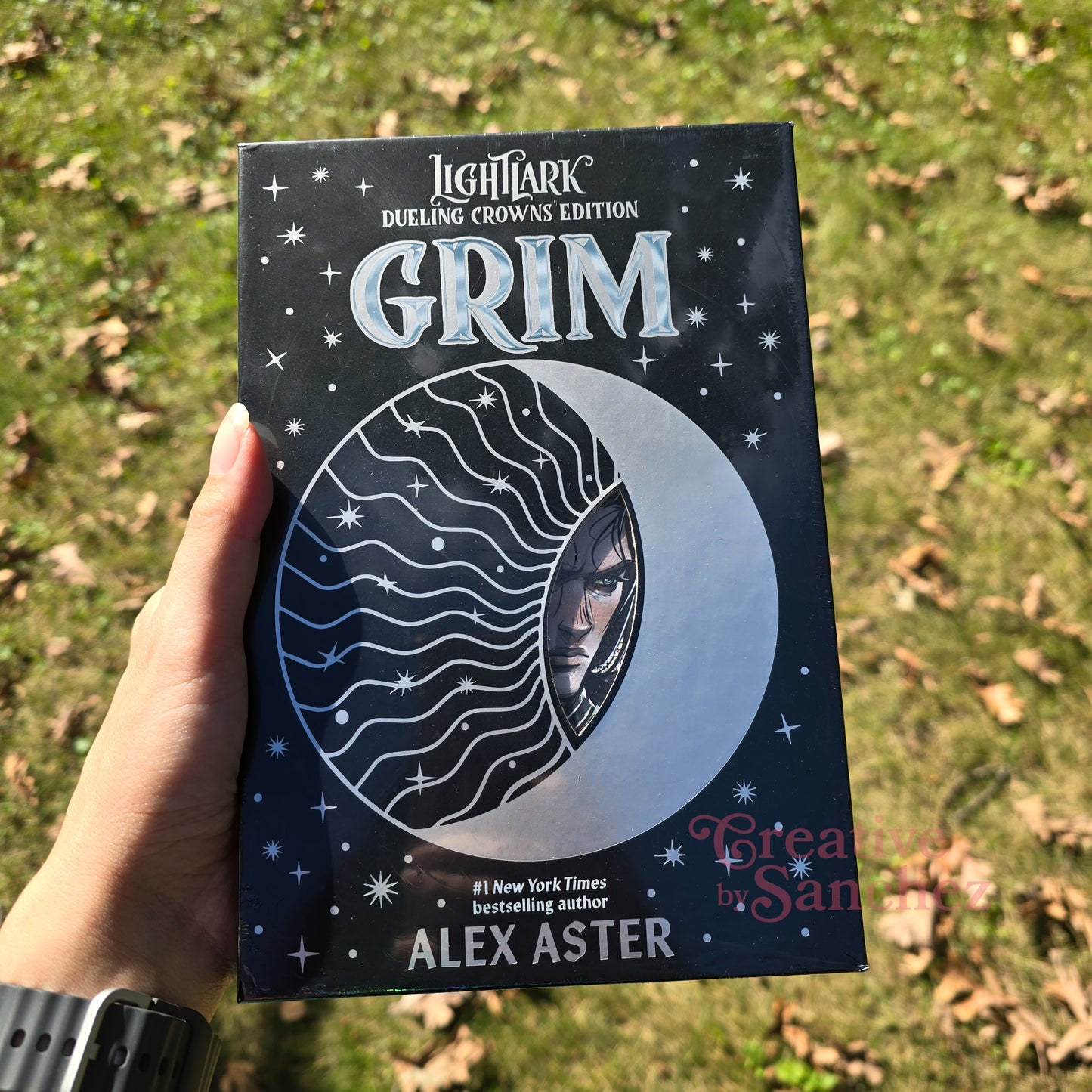Grim and Oro: Dueling Crowns Edition (A Lightlark Saga Deluxe Companion Book) (The Lightlark Saga) by Alex Aster
